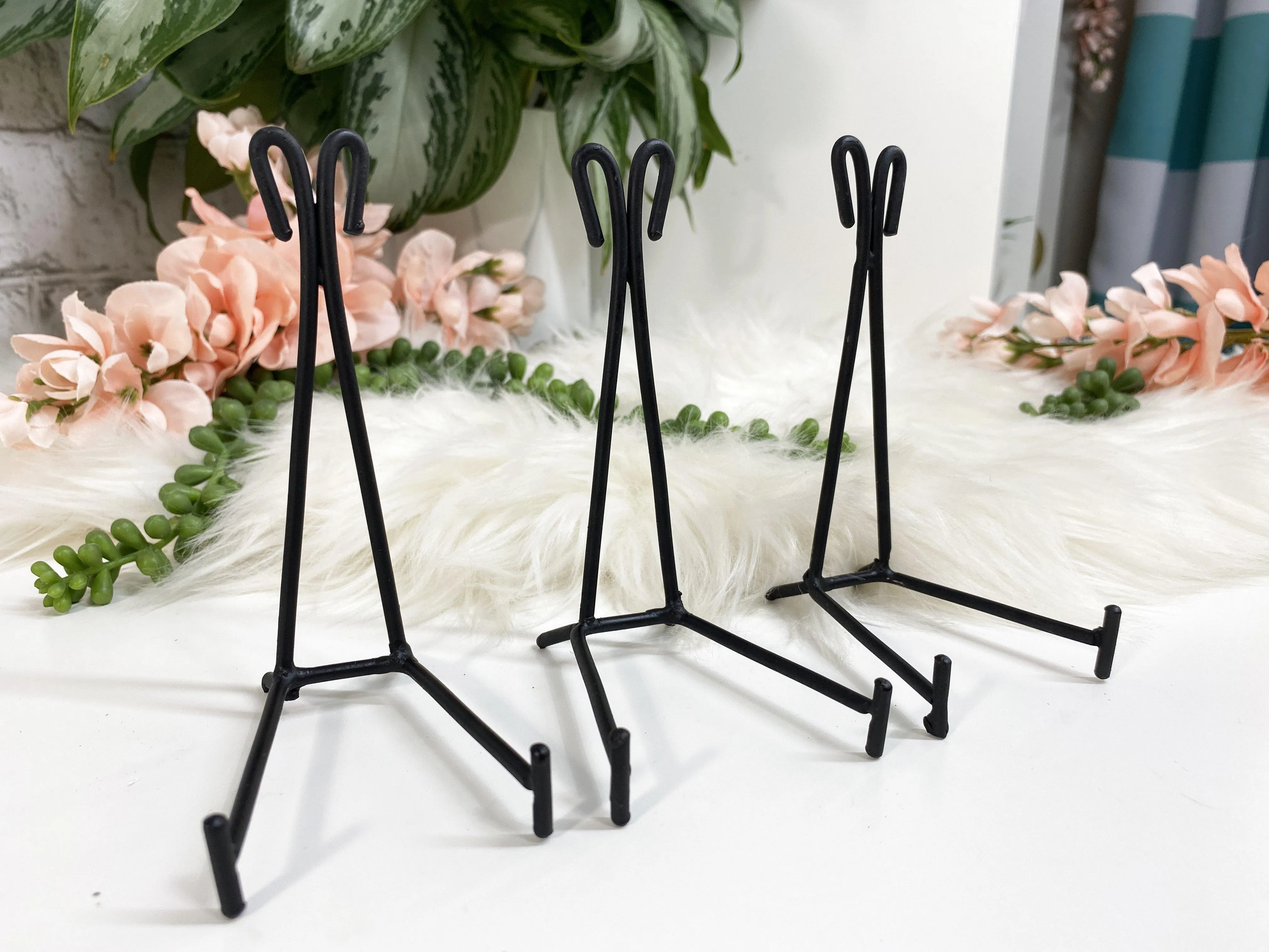 Easel Metal Crystal Display Stands