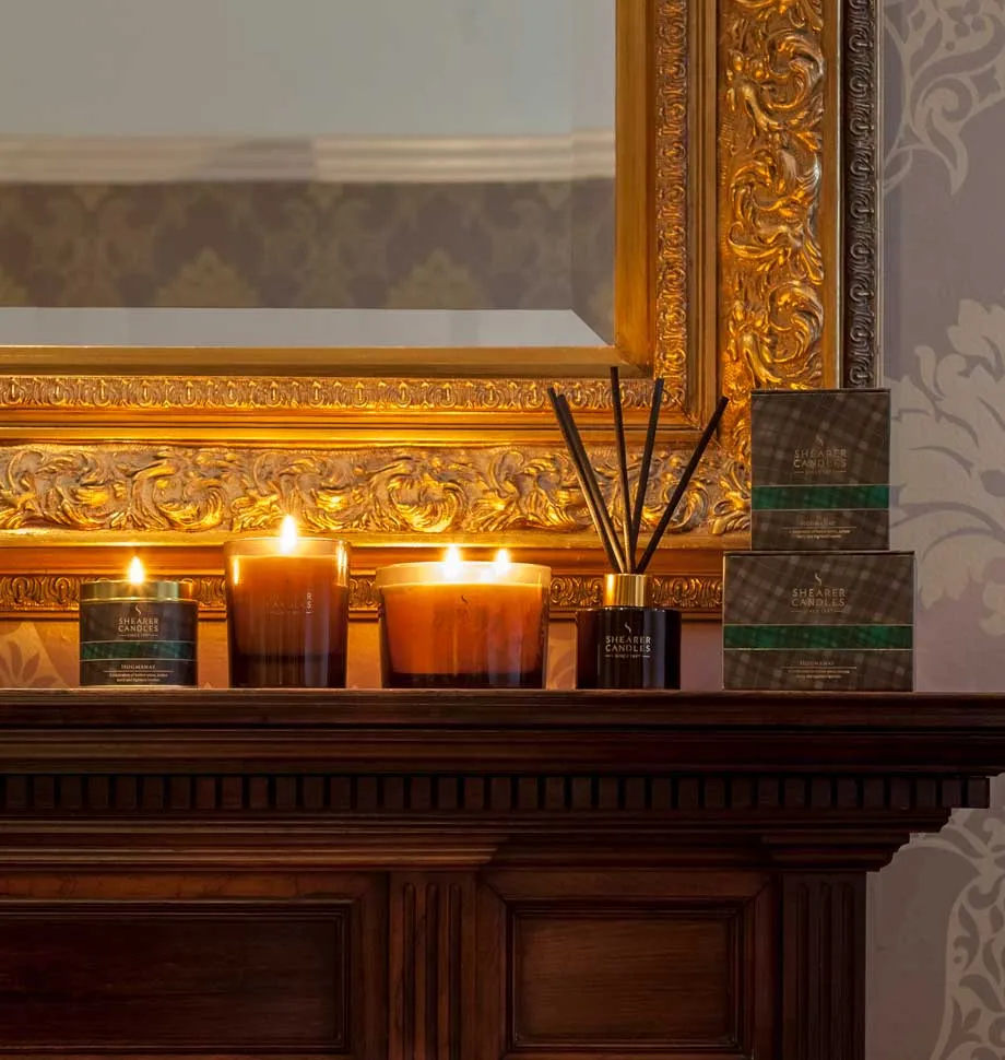 Hogmanay Tin Candle
